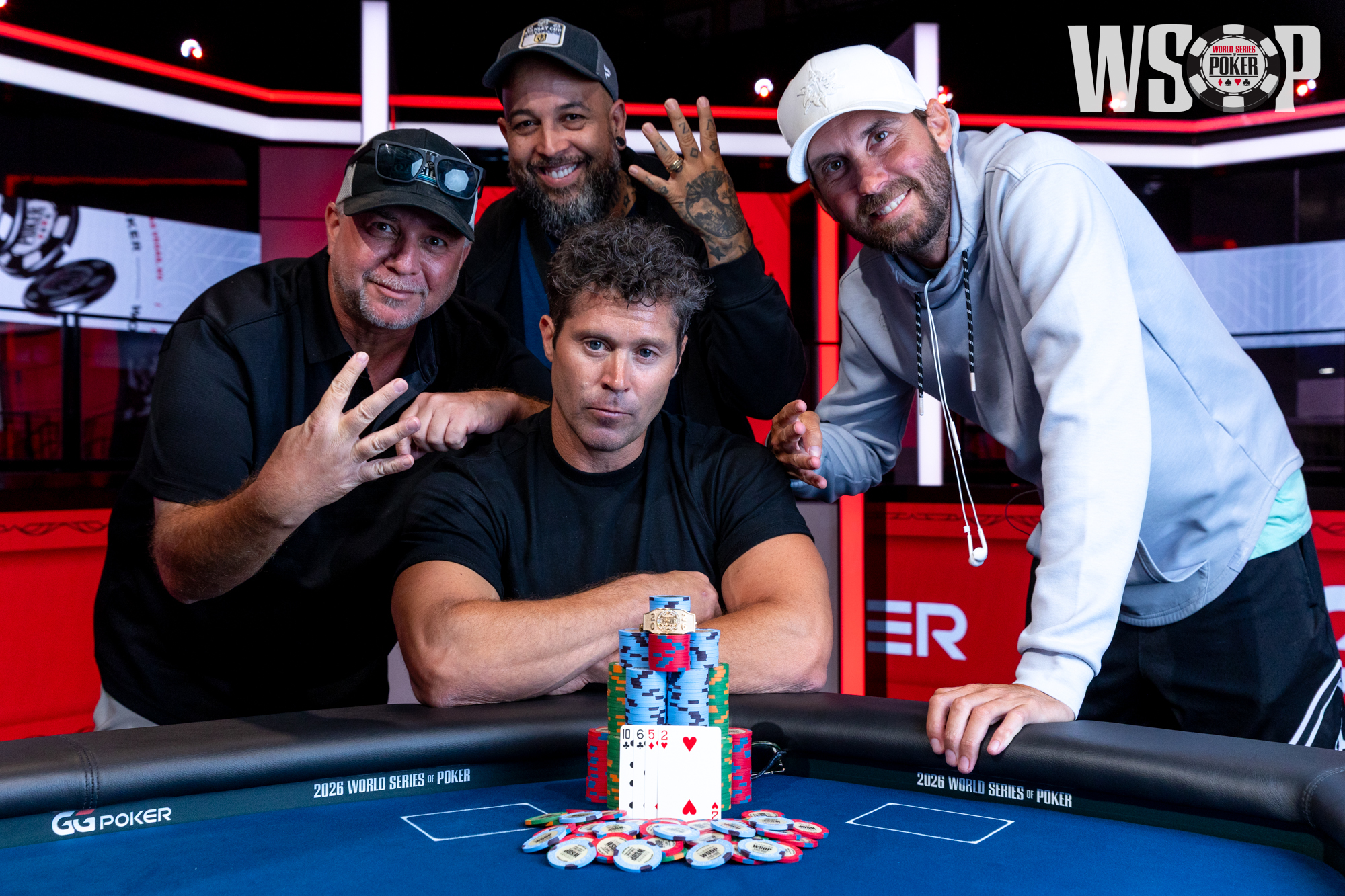 Clements Wins WSOP $10k O8 For Fourth Bracelet